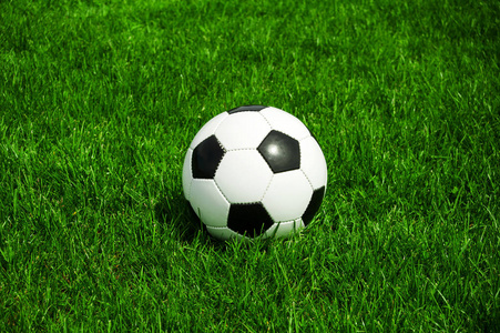 足球爱好者使用足球比分预测概率进行赛事分析